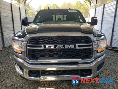 Piąte zdjęcie samochodu w środku: 2024 RAM 3500 TRADESMAN VIN:3C63RRGL5RG347766 - miniatura