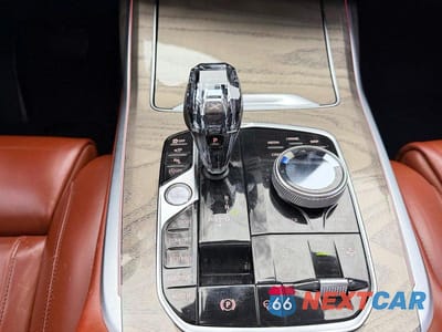 Zdjęcie 11 z 14 samochodu: 2019 BMW X7 XDRIVE40I VIN:5UXCW2C52KLB43713 - miniatura