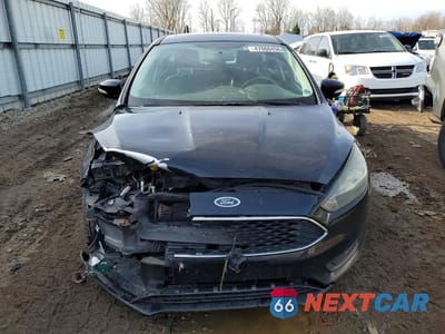 Piąte zdjęcie samochodu w środku: 2016 FORD FOCUS SE VIN:1FADP3K27GL359597 - miniatura