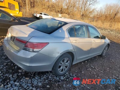 Trzecie zdjęcie samochodu z tyłu: 2012 HONDA ACCORD SE VIN:1HGCP2F61CA152532 - miniatura