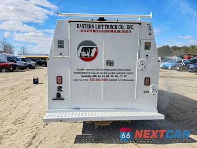 Zdjęcie 6 z 12 samochodu: 2023 FORD ECONOLINE E350 SUPER DUTY CUTAWAY VAN VIN:1FDWE3FK1PDD15149 - miniatura