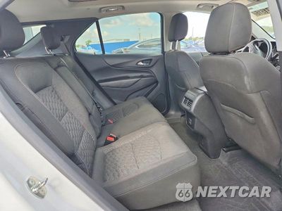 Zdjęcie 10 z 12 samochodu: 2019 CHEVROLET EQUINOX VIN:3GNAXUEV1KL102576 - miniatura