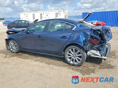 Drugie zdjęcie samochodu z przodu: 2025 MAZDA 3 PREFERRED VIN:3MZBPACM1SM457454 - miniatura