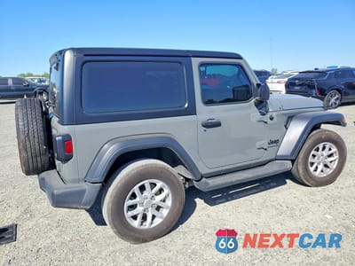 Trzecie zdjęcie samochodu z tyłu: 2023 JEEP WRANGLER SPORT VIN:1C4HJXAG1PW654758 - miniatura