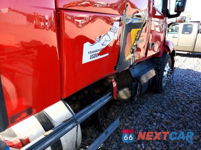 Zdjęcie 9 z 10 samochodu: 2019 VOLVO VNL SEMI TRUCK VIN:4V4NC9EH2KN904085 - miniatura