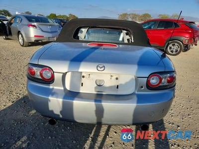 Zdjęcie 6 z 11 samochodu: 2006 MAZDA MX-5 MIATA VIN:JM1NC25FX60115252 - miniatura