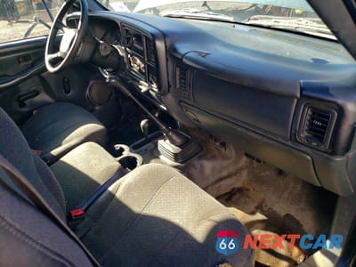 Zdjęcie 8 z 11 samochodu: 2002 CHEVROLET SILVERADO CHIPPER TRUCK VIN:1GBJK34U32E207912 - miniatura