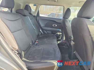 Zdjęcie 11 z 12 samochodu: 2016 KIA SOUL BASE VIN:KNDJN2A27G7274802 - miniatura