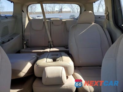 Zdjęcie 10 z 12 samochodu: 2016 KIA SEDONA LX VIN:KNDMB5C13G6189795 - miniatura
