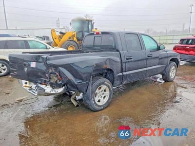 Trzecie zdjęcie samochodu z tyłu: 2006 DODGE DAKOTA QUAD SLT VIN:1D7HE48N86S504505 - miniatura