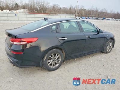 Trzecie zdjęcie samochodu z tyłu: 2019 KIA OPTIMA LX VIN:5XXGT4L36KG369417 - miniatura
