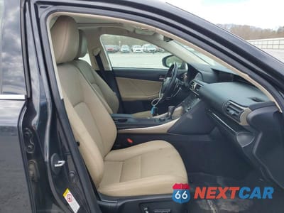 Zdjęcie 7 z 12 samochodu: 2017 LEXUS IS 300 BASE VIN:JTHCM1D29H5016181 - miniatura