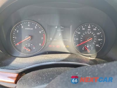 Zdjęcie 9 z 12 samochodu: 2017 KIA CADENZA PREMIUM VIN:KNALC4J15H5063688 - miniatura