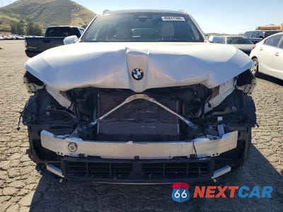 Piąte zdjęcie samochodu w środku: 2025 BMW X3 30 XDRIVE VIN:5UX53GP02S9109150 - miniatura