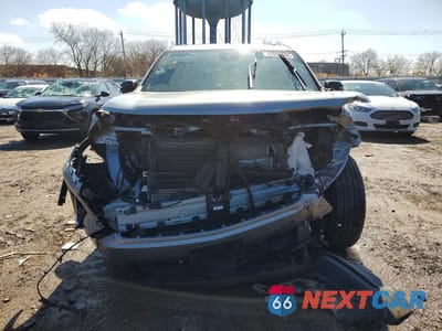 Piąte zdjęcie samochodu w środku: 2025 CHEVROLET TRAVERSE LT VIN:1GNERGRS5SJ206721 - miniatura