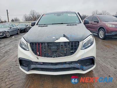 Piąte zdjęcie samochodu w środku: 2017 MERCEDES-BENZ GLE COUPE 63 AMG-S VIN:4JGED7FBXHA064625 - miniatura