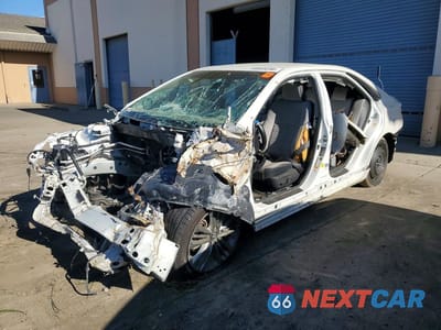 2016 TOYOTA CAMRY SE 4T1BF1FK0GU121471 - główne zdjęcie licytacji z USA - miniatura