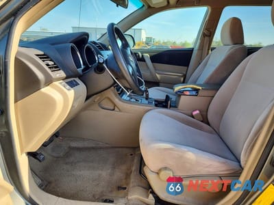 Zdjęcie 7 z 13 samochodu: 2008 TOYOTA HIGHLANDER BASE VIN:JTEDS41A782008859 - miniatura