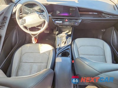 Zdjęcie 8 z 13 samochodu: 2023 KIA NIRO SX VIN:KNDCT3LEXP5063570 - miniatura