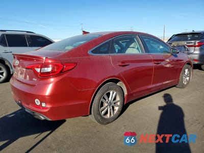 Trzecie zdjęcie samochodu z tyłu: 2016 HYUNDAI SONATA ECO VIN:5NPE24AA1GH432401 - miniatura