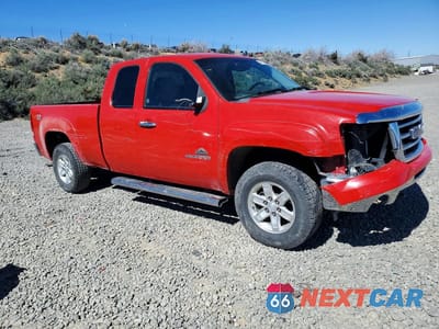 Czwarte zdjęcie samochodu z boku: 2013 GMC SIERRA K1500 SLE VIN:1GTR2VE7XDZ116344 - miniatura