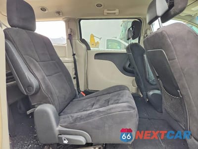 Zdjęcie 11 z 12 samochodu: 2011 DODGE GRAND CARAVAN CREW VIN:2D4RN5DG1BR660329 - miniatura