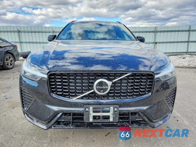 Piąte zdjęcie samochodu w środku: 2025 VOLVO XC60 ULTRA VIN:YV4M12RM5S1051312 - miniatura