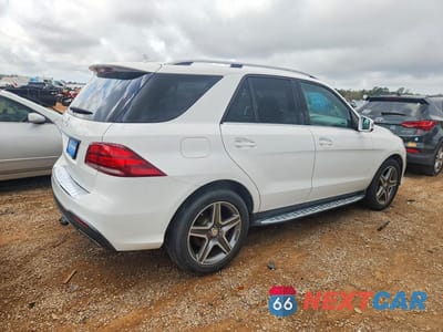 Trzecie zdjęcie samochodu z tyłu: 2016 MERCEDES-BENZ GLE 350 VIN:4JGDA5JB6GA696861 - miniatura