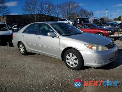 Czwarte zdjęcie samochodu z boku: 2003 TOYOTA CAMRY LE VIN:4T1BE32K03U691436 - miniatura
