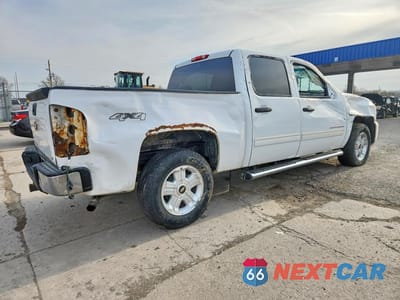 Trzecie zdjęcie samochodu z tyłu: 2010 CHEVROLET SILVERADO K1500 LT VIN:3GCRKSE30AG235558 - miniatura