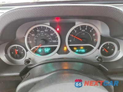 Zdjęcie 9 z 12 samochodu: 2007 JEEP WRANGLER SAHARA VIN:1J4FA54107L228512 - miniatura