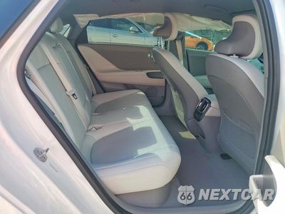 Zdjęcie 10 z 12 samochodu: 2025 HYUNDAI IONIQ 6 SEL VIN:KMHM34AA9SA114708 - miniatura