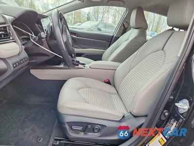 Zdjęcie 7 z 14 samochodu: 2022 TOYOTA CAMRY HYBRID SE VIN:4T1G31AKXNU595950 - miniatura