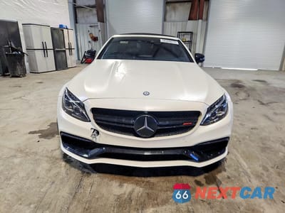 Piąte zdjęcie samochodu w środku: 2017 MERCEDES-BENZ C 63 AMG-S VIN:WDDWK8HB8HF459722 - miniatura