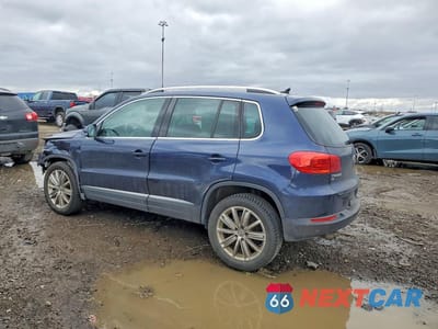 Drugie zdjęcie samochodu z przodu: 2016 VOLKSWAGEN TIGUAN S VIN:WVGAV7AX8GW525952 - miniatura