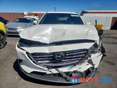 Piąte zdjęcie samochodu w środku: 2023 MAZDA CX-9 SIGNATURE VIN:JM3TCBEYXP0641236 - miniatura