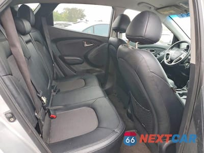 Zdjęcie 11 z 13 samochodu: 2010 HYUNDAI TUCSON GLS VIN:KM8JU3AC4AU034435 - miniatura
