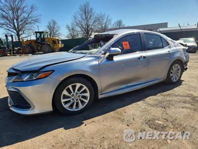 2022 TOYOTA CAMRY LE 4T1C11AK8NU691581 - główne zdjęcie licytacji z USA - miniatura