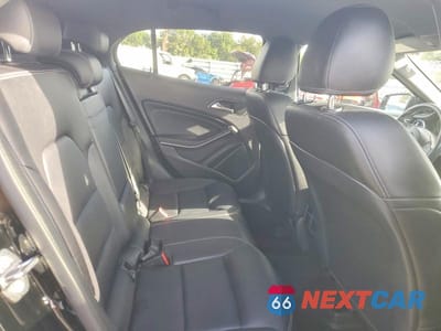 Zdjęcie 11 z 13 samochodu: 2018 MERCEDES-BENZ GLA 250 VIN:WDCTG4EB7JJ530353 - miniatura
