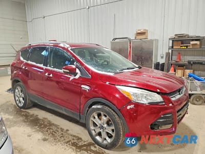 Czwarte zdjęcie samochodu z boku: 2015 FORD ESCAPE TITANIUM VIN:1FMCU9J9XFUA51005 - miniatura