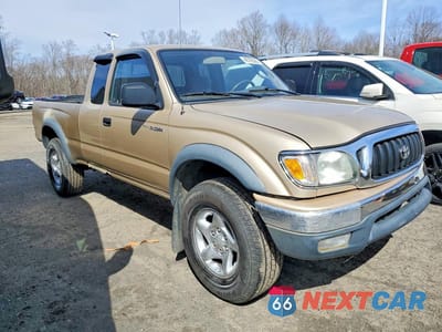 Czwarte zdjęcie samochodu z boku: 2002 TOYOTA TACOMA V6 VIN:5TEWN72N72Z056422 - miniatura