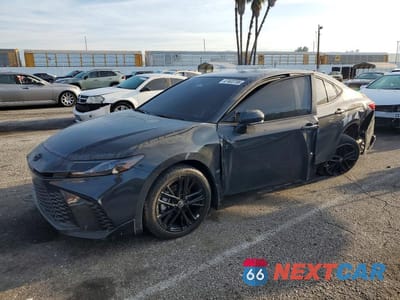 2025 TOYOTA CAMRY SE 4T1DAACK3SU121775 - główne zdjęcie licytacji z USA - miniatura