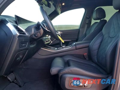 Zdjęcie 7 z 13 samochodu: 2025 BMW X5 XDRIVE40I VIN:5UX23EU03S9Z05062 - miniatura