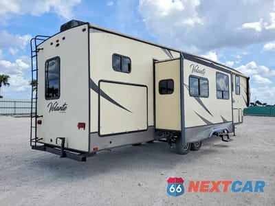 Czwarte zdjęcie samochodu z boku: 2018 KEYSTONE VOLANTE CAMPER VIN:4YDF37525J9361447 - miniatura