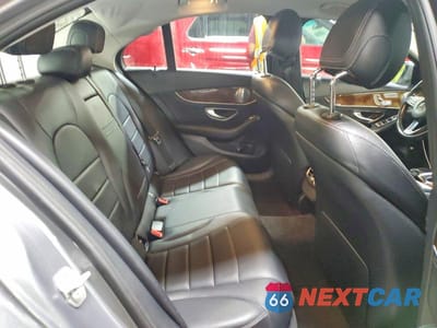 Zdjęcie 10 z 11 samochodu: 2015 MERCEDES-BENZ C 300 4MATIC VIN:55SWF4KB7FU060848 - miniatura