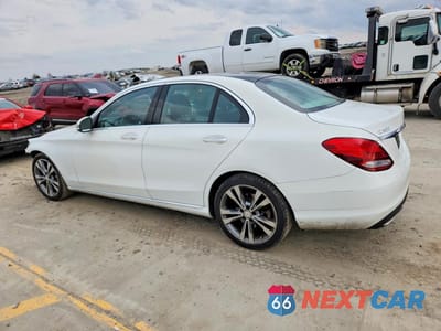 Drugie zdjęcie samochodu z przodu: 2016 MERCEDES-BENZ C 300 VIN:55SWF4JB5GU166637 - miniatura