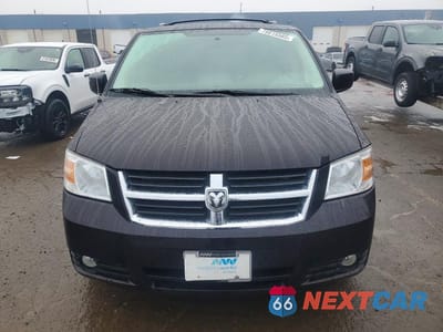 Piąte zdjęcie samochodu w środku: 2010 DODGE GRAND CARAVAN SXT VIN:2D4RN5D16AR420252 - miniatura