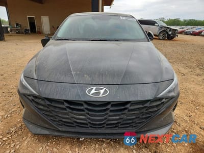 Piąte zdjęcie samochodu w środku: 2023 HYUNDAI ELANTRA SEL VIN:KMHLM4AG8PU526279 - miniatura