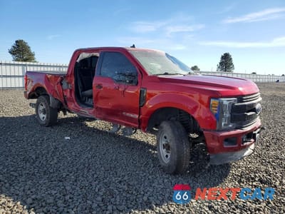 Czwarte zdjęcie samochodu z boku: 2019 FORD F250 SUPER DUTY VIN:1FT7W2BT5KEG74683 - miniatura