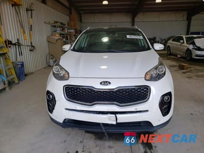 Piąte zdjęcie samochodu w środku: 2017 KIA SPORTAGE EX VIN:KNDPN3AC6H7227707 - miniatura